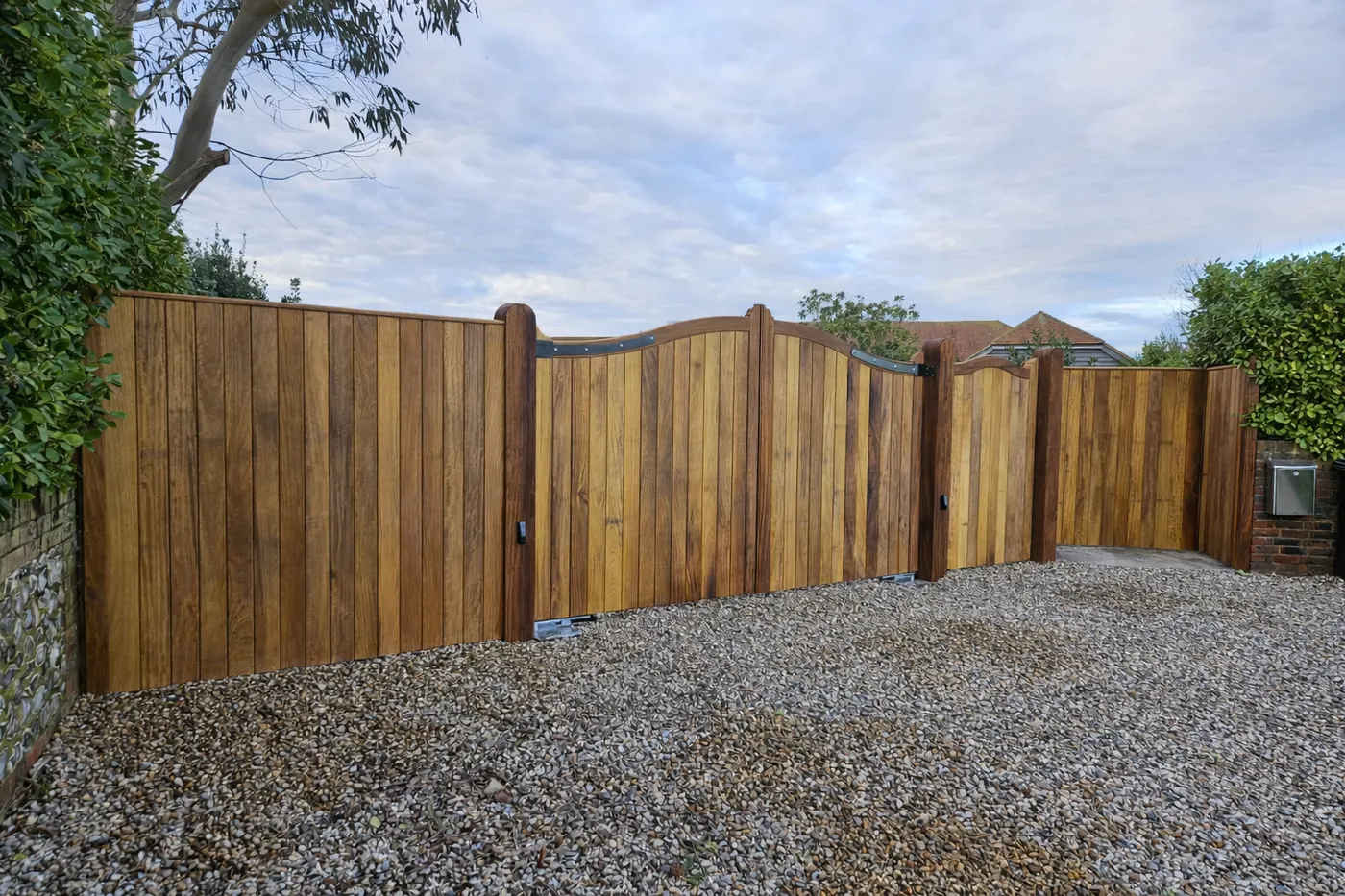 Timber driveway gates with electric gate automation