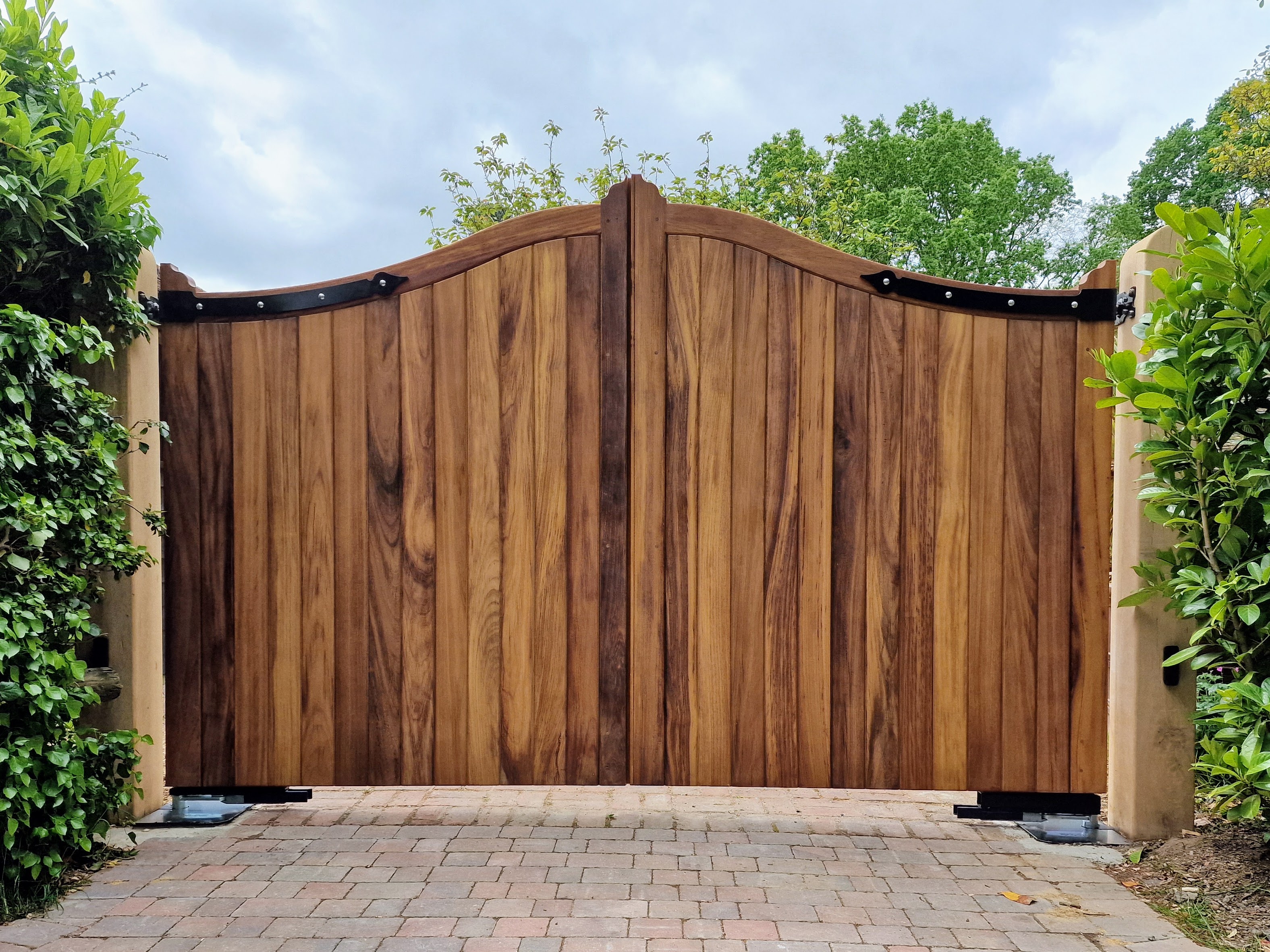 Timber Driveway Gates in Ramsgate electric gate project near Ramsgate