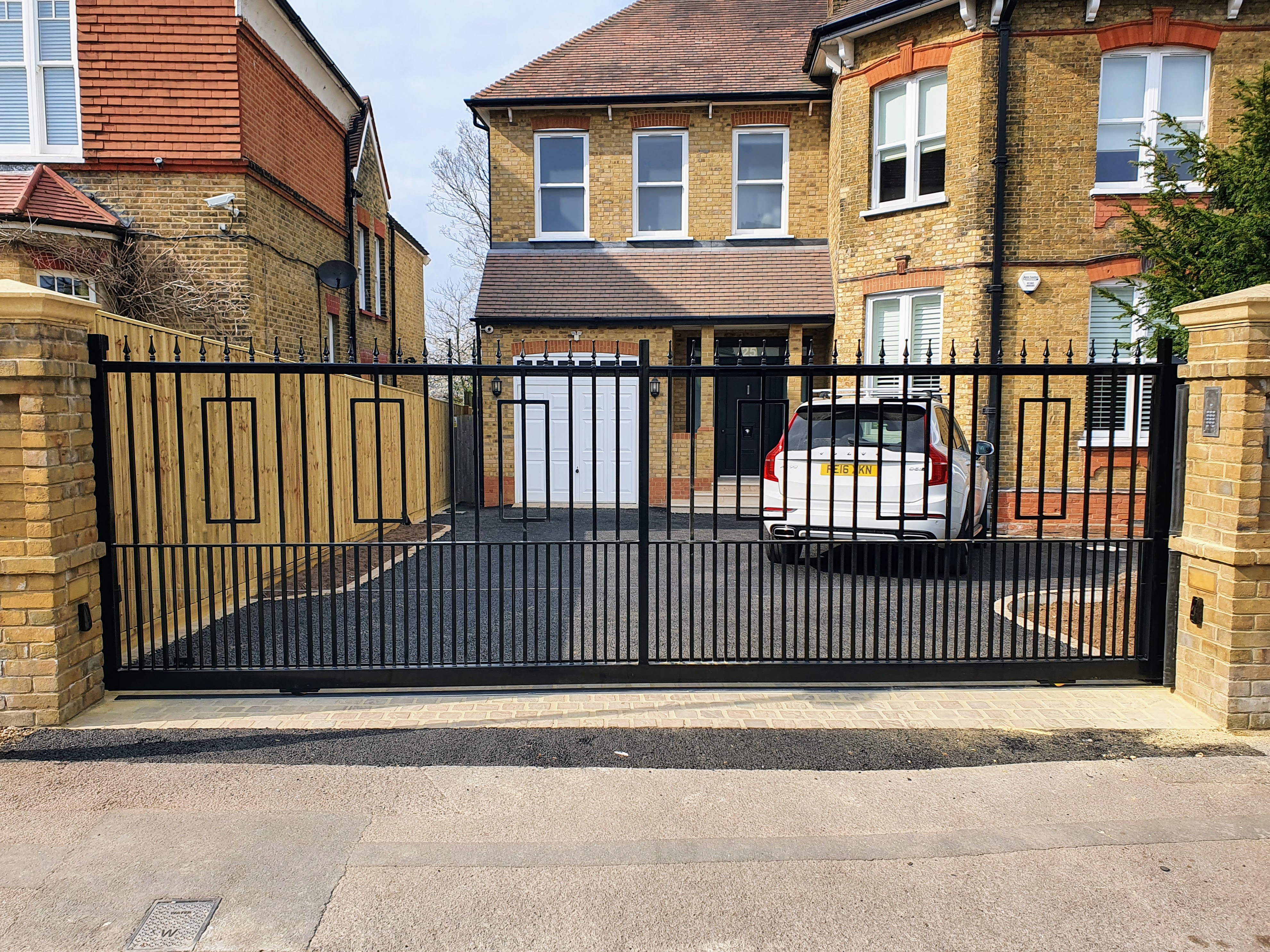 Sliding Gate Refurbishment and Automation in Harlow electric gate project near Wickford