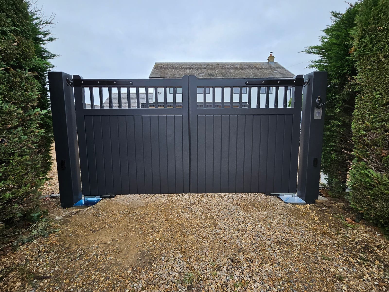Modern Hardwood Driveway Gates in Brentwood electric gate project near Wickford