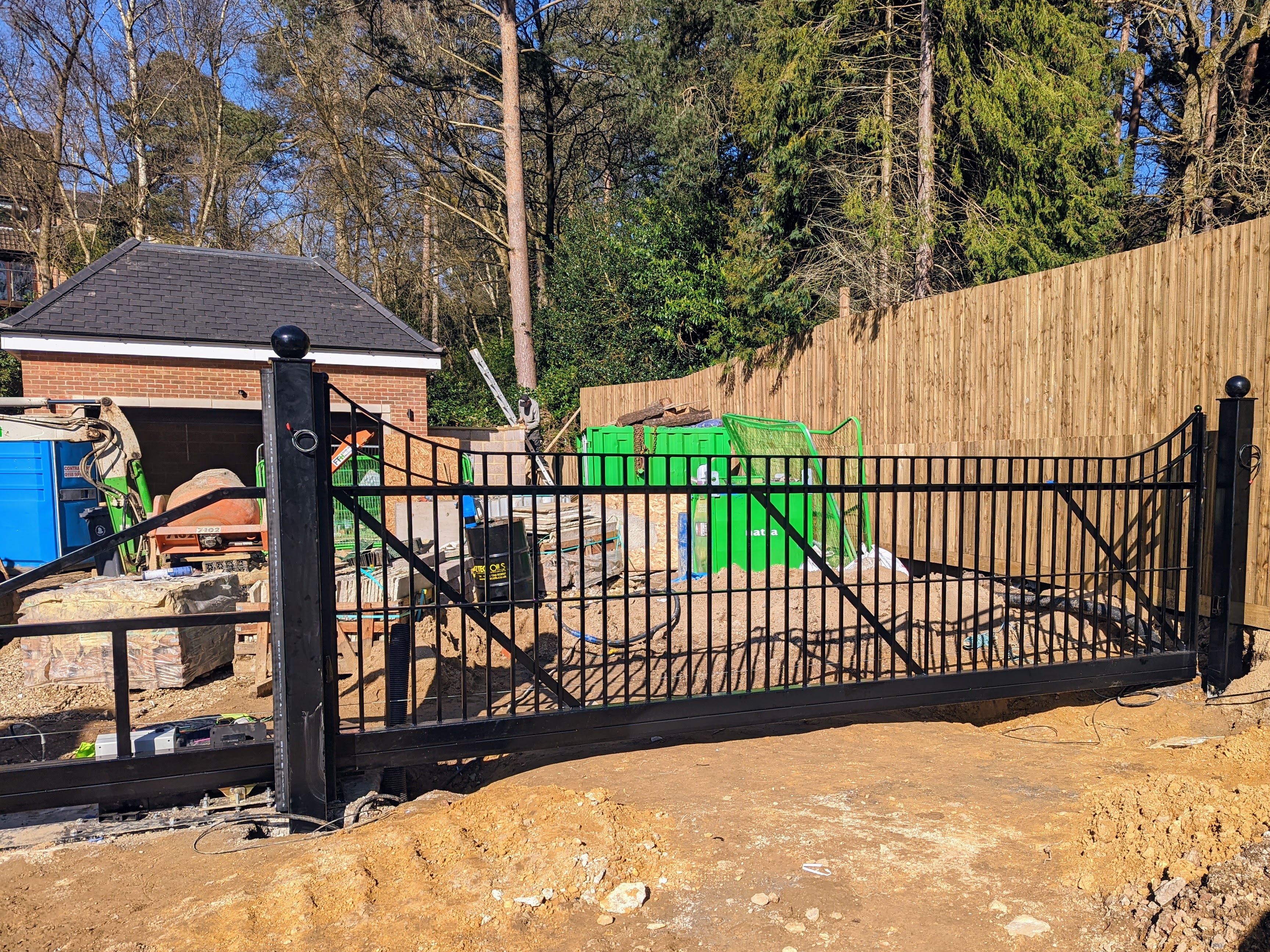 Cantilever Sliding Gate System in Chelmsford electric gate project near Wickford